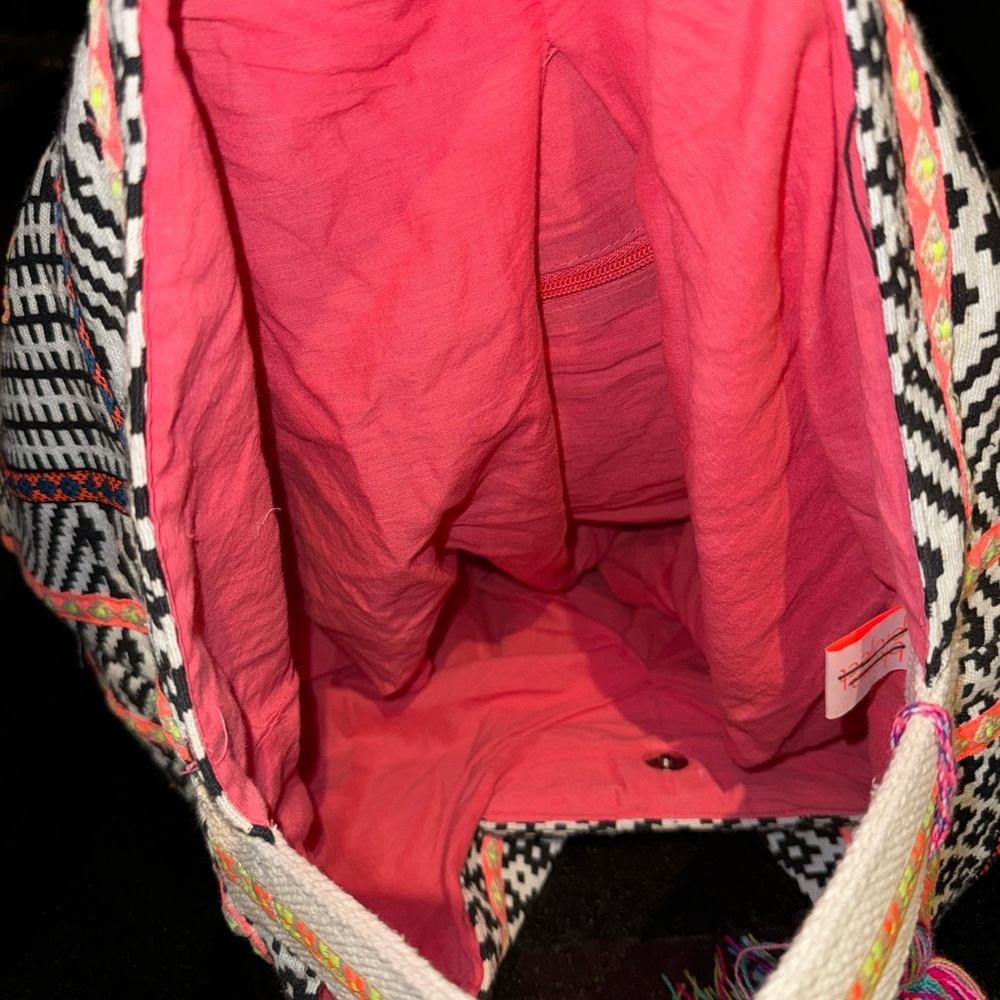 Blume Project hobo/beach bag. Only worn once!